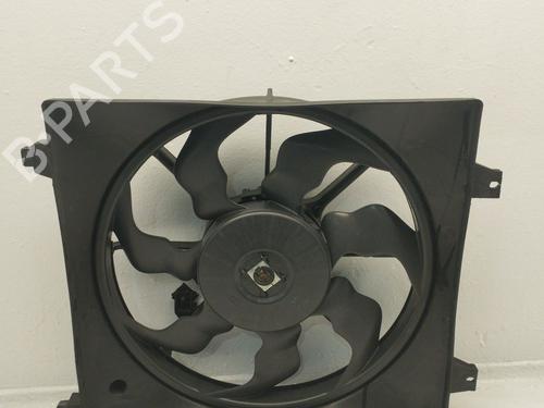 Køleventilator elektrisk HYUNDAI SANTA FÉ II (CM) [2005-2015]  31621086