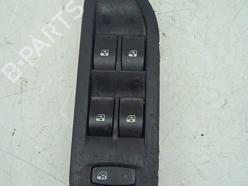 Used Left front window switch RENAULT LAGUNA II Grandtour (KG0/1_) [2001-2007]  11215041