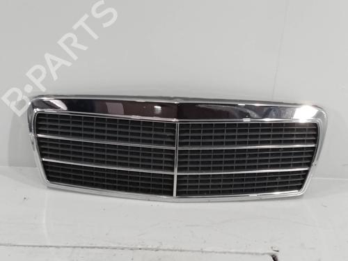 Used Grille MERCEDES-BENZ E-CLASS (W210) [1995-2003]  4264486
