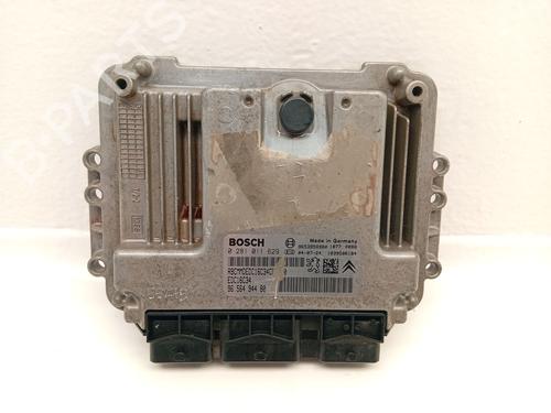 Used Engine control unit (ECU) Engine control unit (ECU) CITROËN C4 I (LC_) 1.6 HDi (90 hp) 40183743 40183743
