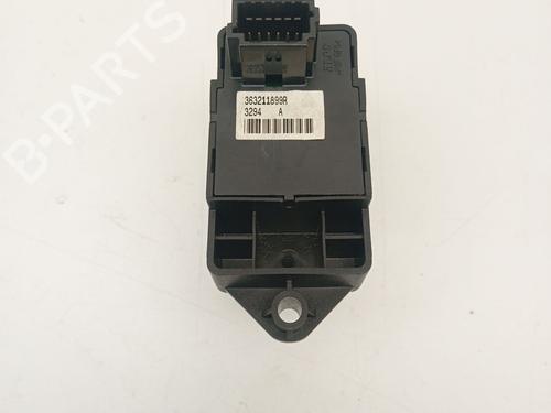 Switch RENAULT MEGANE III Hatchback (BZ0/1_, B3_) 1.2 TCe (BZ2B, BZ11) | BP36664783I30 - Image 4
