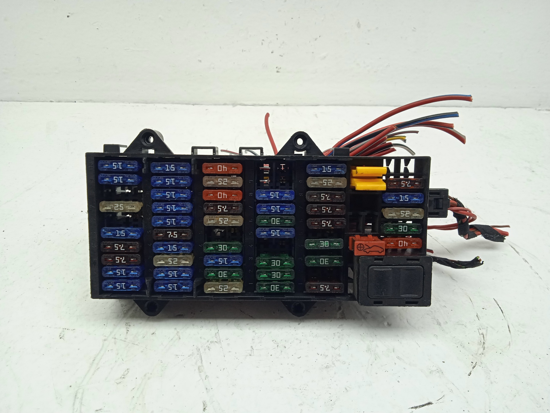 Fuse box PORSCHE BOXSTER (987) 16877879 BParts