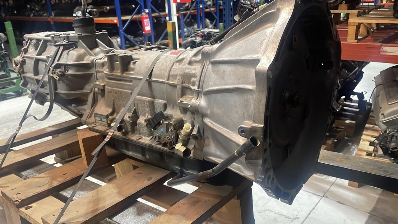 Manual gearbox TOYOTA LAND CRUISER PRADO (_J12_) 3.0 D4D (KDJ120
