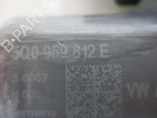 Right rear window motor SKODA OCTAVIA III Combi (5E5, 5E6) 1.6 TDI | BP18799627E22 