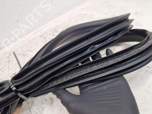 Rubber door seal MITSUBISHI COLT VII Hatchback (VB_) 1.0 MPi (VBXG0) | BP29523790C142 