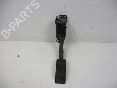 pedal-vw-fox-hatchback-5z1-5z3-5z4-12-6qd721503-2003-2004-2005-2006-2007-2008-2009-2010-2011-2012-2013-2014-2015-18793349 main image