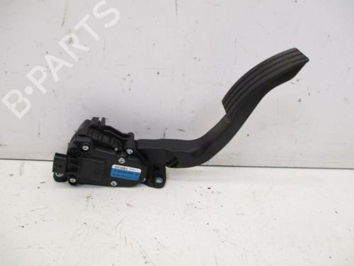 Pedal RENAULT TWINGO II (CN0_) 1.2 16V (CN04, CN0B) (75 hp) 18806849