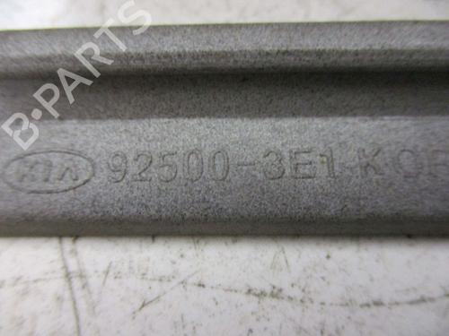 Tailgate handle KIA SORENTO I (JC) 2.5 CRDi 4WD | BP18792846C132 