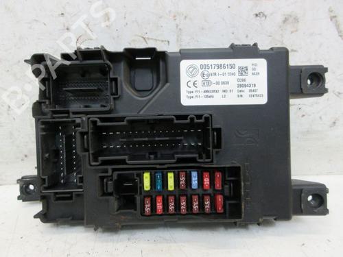 Sikringsdose FIAT GRANDE PUNTO (199_) 1.4 16V (199BXG1B, 199AXG1B) (95 hp) 19289763