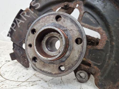 Right front steering knuckle VOLVO V70 II (285) D5 | BP29523578M26