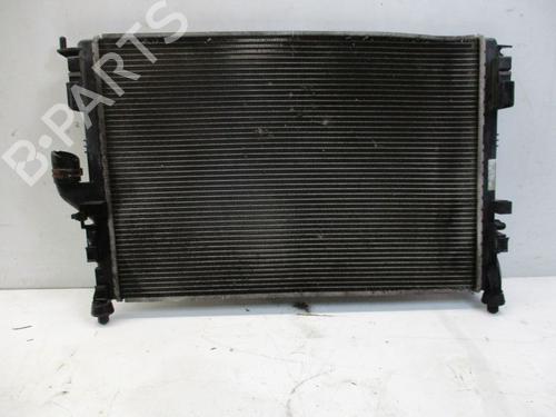 Used Water radiator Water radiator 37116950 37116950