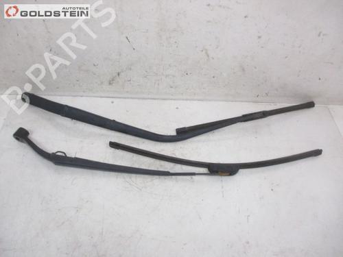 Used Front windshield wiper arm MAZDA 3 Saloon (BL) 2.2 MZR CD (BL10) (150 hp) 25825957