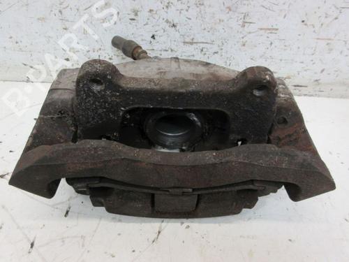 Venstre bremsekaliber foran VOLVO XC90 I (275) 2.5 T AWD (209 hp) 29092632