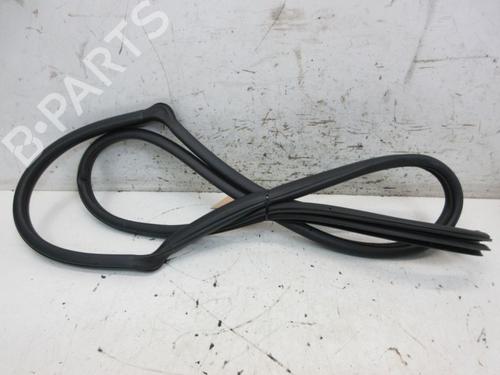 Used Rubber door seal SUBARU IMPREZA Hatchback (GR, GH, G3) 2.0 D AWD (150 hp) 19297898