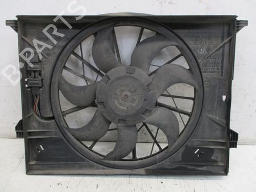 radiator-fan-mercedes-benz-e-class-w211-2002-2003-2004-2005-2006-2007-2008-2009-37126475 main image