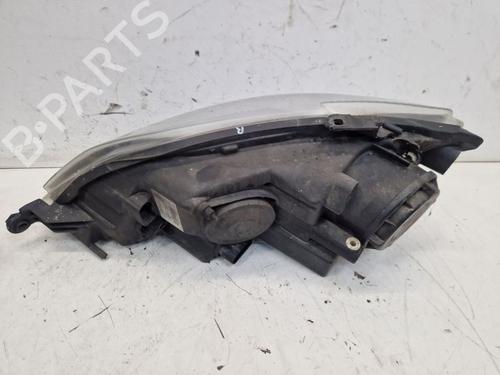 Right headlight VW GOLF PLUS V (5M1, 521) 1.6 TDI | BP31377261C29