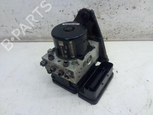 Used Electronic module VW GOLF VI (5K1) 1.4 (80 hp) 27932131