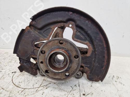 Used Right front steering knuckle VOLVO V70 II (285) D5 (185 hp) 29523578