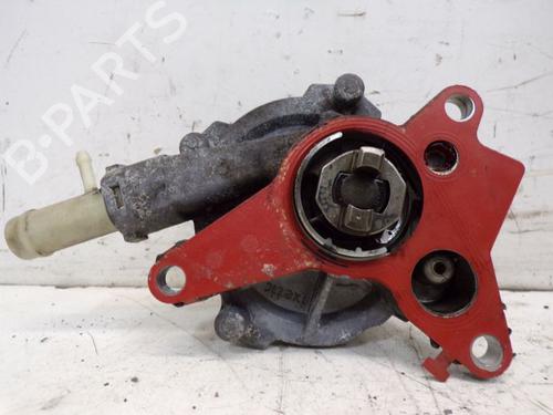 Used Vacuum pump Vacuum pump RENAULT MASTER III Bus (JV) 2.3 dCi 100 FWD (JV0A, JV0B, JV0G, JV0H) (101 hp) 33682622 33682622