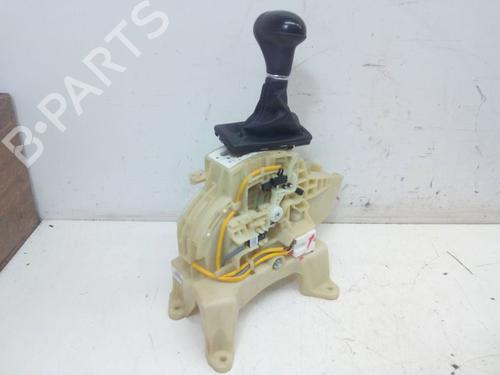 Used Shift knob KIA SORENTO III (UM) 2.4 GDI (188 hp) 29523602