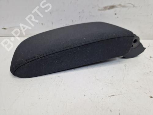 Used Armrest / Center console Armrest / Center console VW GOLF VI Variant (AJ5) 2.0 TDI (140 hp) 40000879 40000879