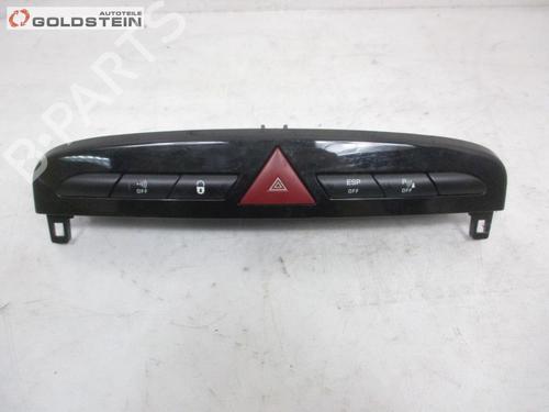 warning-switch-peugeot-rcz-2010-2011-2012-2013-2014-2015-37104942 main image