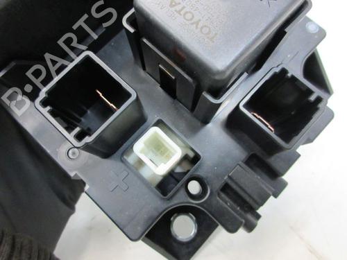 Fuse box TOYOTA PRIUS (_W3_) 1.8 Hybrid (ZVW3_) | BP29097014E1