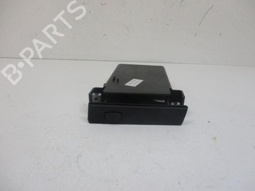 Used Cup/Object holder BMW 5 Touring (E61) 525 d (177 hp) 18799688