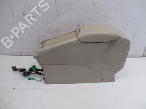Used Middle console VOLVO XC60 I SUV (156) T6 AWD (286 hp) 19293140