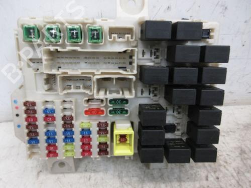 Used Fuse box MITSUBISHI COLT CZC VI Convertible (RG) 1.5 (Z36A) (109 hp) 21136457