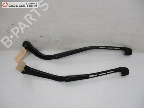 Used Front windshield wiper arm BMW 3 Touring (E91) 320 d (177 hp) 18750252