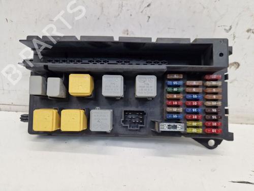 Used Fuse box Fuse box 36859067 36859067