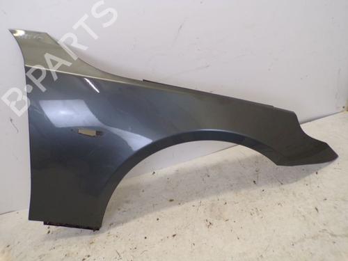 Used Right front fenders BMW 5 (E60) 523 i (177 hp) 19299926