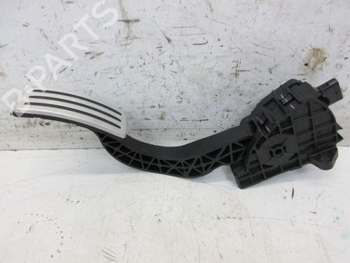 Pedal TESLA MODEL Y (5YJY) EV Performance All-wheel Drive | BP40170336I4 - Image 3
