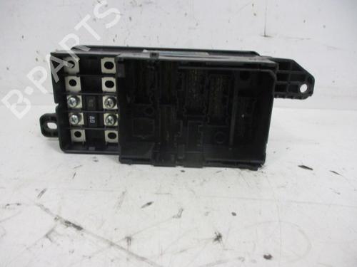 Used Fuse box Fuse box 37112878 37112878