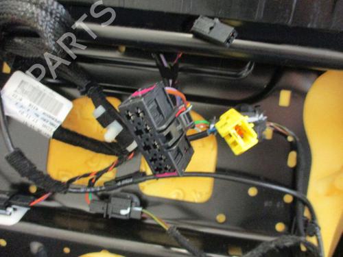 Left front seat VW GOLF V Variant (1K5) 1.4 TSI | BP37113104C15 - Image 10