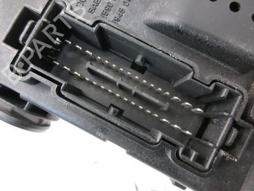 Fuse box VOLVO XC90 I (275) 2.5 T AWD | BP29093183E1