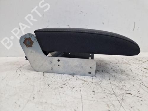 Armrest / Center console VW GOLF PLUS V (5M1, 521) 1.4 16V | BP29523394I20