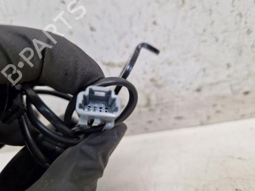 Seat buckle DACIA SANDERO II 1.0 SCe 75 (B8JC, B8JD, B8NC) | BP29105564I32 