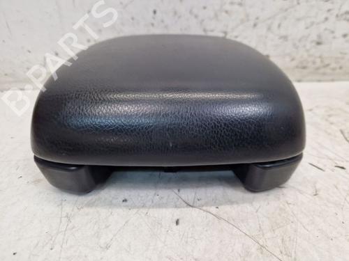 Armrest / Center console SUZUKI GRAND VITARA II (JT, TE, TD) 1.9 DDiS All-wheel Drive (JT419, TD44, JB419WD, JB419XD,... | BP28135360I20 