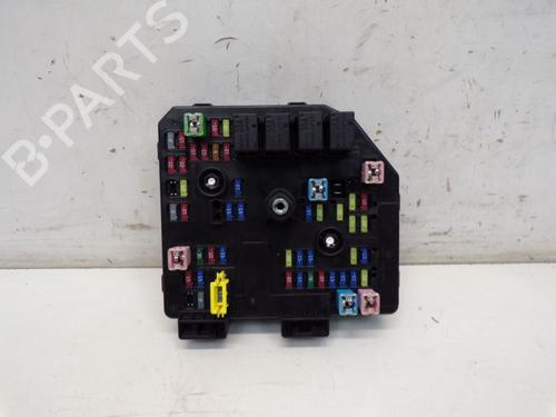 Fuse box OPEL ANTARA A (L07) 2.2 CDTi 4x4 | BP40181078E1 - Image 3