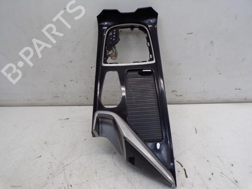 Mittelkonsole HYUNDAI i40 I CW (VF) 1.7 CRDi (136 hp) 30668898