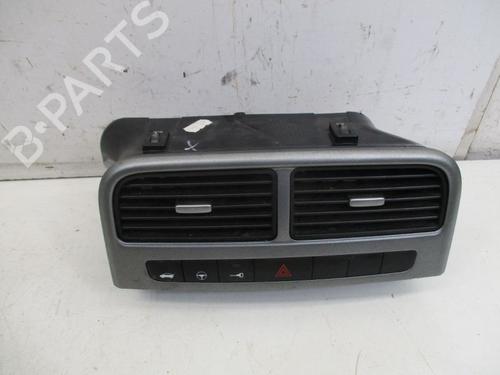 Used Air vent FIAT GRANDE PUNTO (199_) 1.4 (199AXB11, 199AXB1A, 199BXB1A, 199AXL1A) (77 hp) 29089133