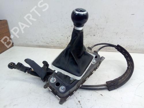 Used Shift knob VW PASSAT B6 Variant (3C5) 2.0 TDI (110 hp) 27985157