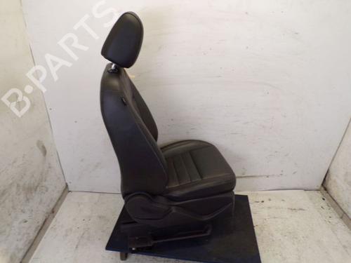 Right front seat FORD KUGA II (DM2) 1.6 EcoBoost 4x4 | BP37122966C16 - Image 4