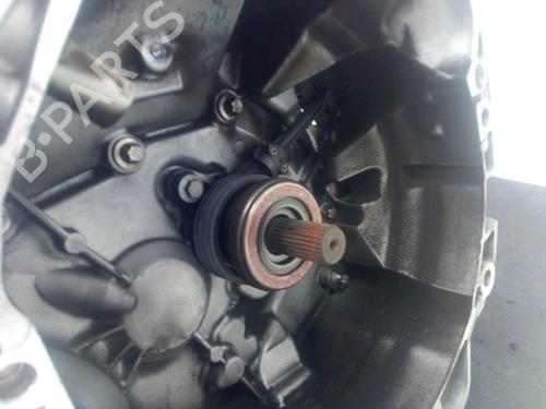 Gearbox DACIA SANDERO II 1.0 SCe 75 (B8JC, B8JD) | BP26722202M3 