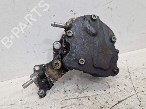 Used Vacuum pump VW PASSAT B6 Variant (3C5) 2.0 TDI (140 hp) 29523357