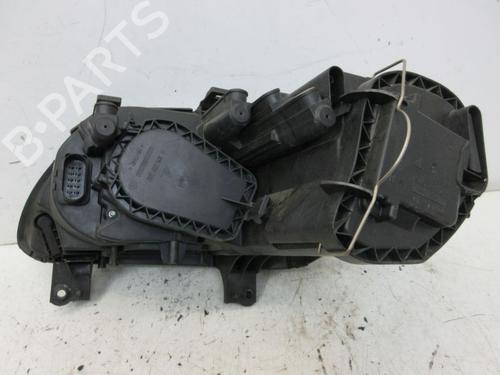 Right headlight VW TOURAN (1T1, 1T2) 2.0 TDI 16V | BP29089438C29 