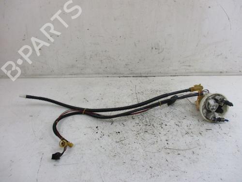 Used Fuel pump MERCEDES-BENZ C-CLASS (W203) C 230 Kompressor (203.040) (192 hp) 18799445