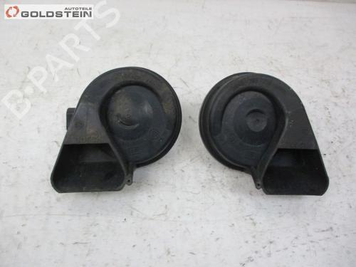 horn-audi-q7-4lb-2006-2007-2008-2009-2010-2011-2012-2013-2014-2015-2016-37102039 main image